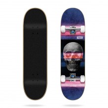 Skate Tricks Skull 7.75"